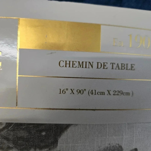 Table Runner - Picture 2 of 2